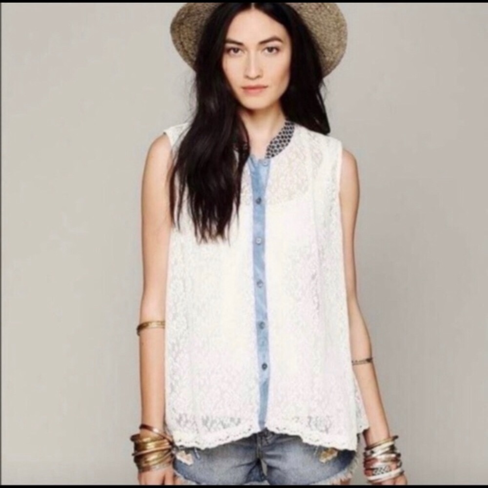 Free People Sleeveless Ivory Lace Buttoned Top XS